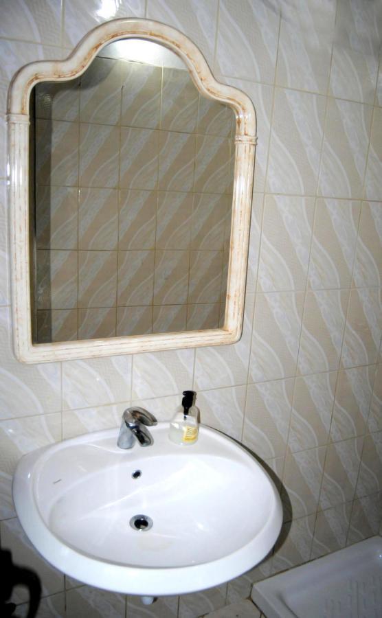 Hotel Vlora City Bagian luar foto