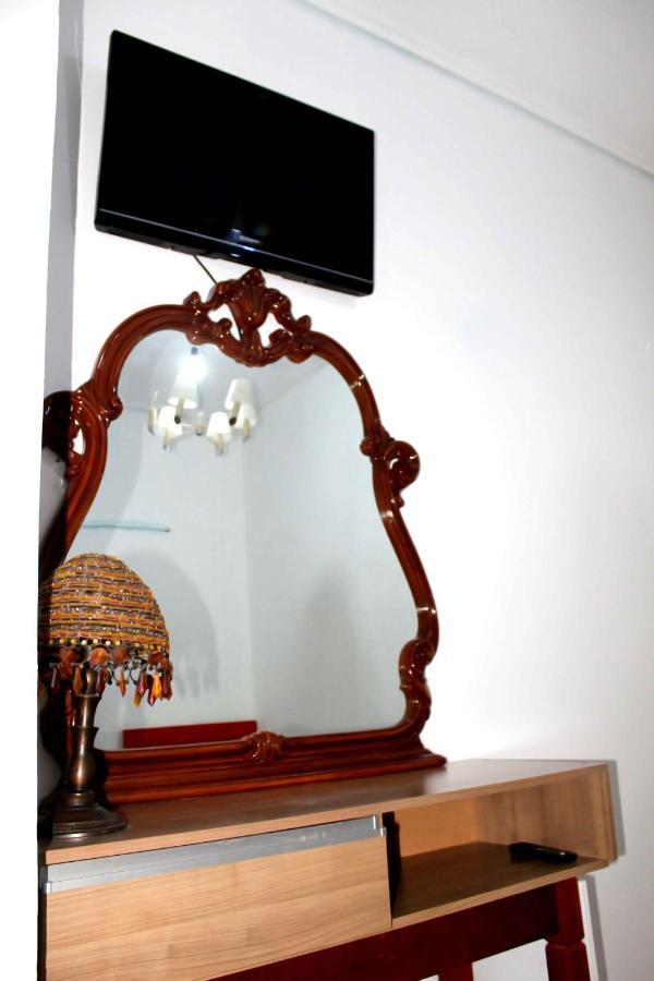 Hotel Vlora City Bagian luar foto
