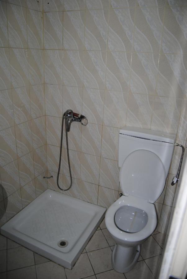 Hotel Vlora City Bagian luar foto