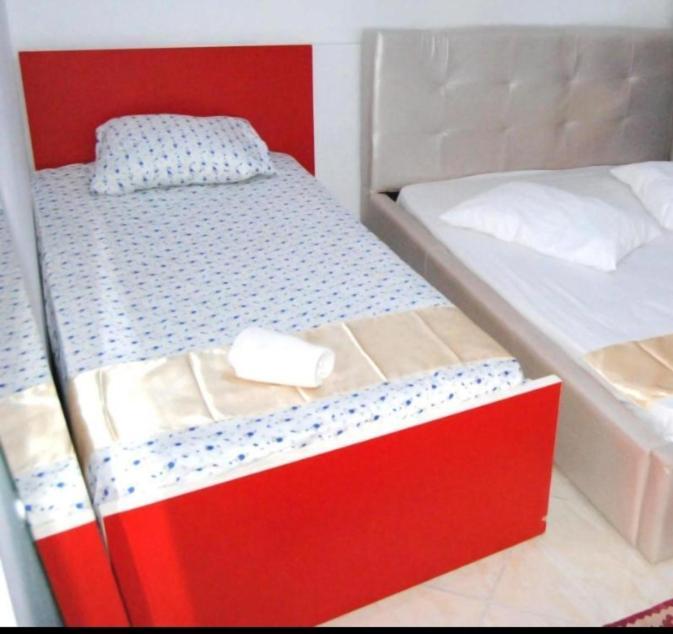 Hotel Vlora City Bagian luar foto
